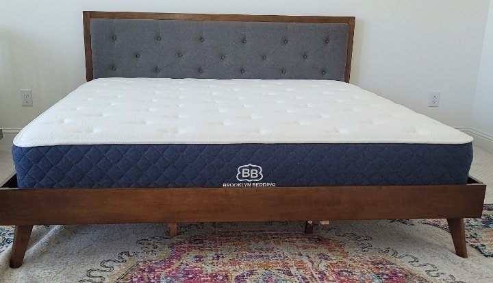 Brooklyn Bedding Signature Hybrid Queen, front