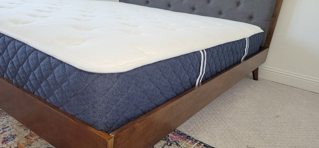 Brooklyn Bedding Signature Hybrid, side detail