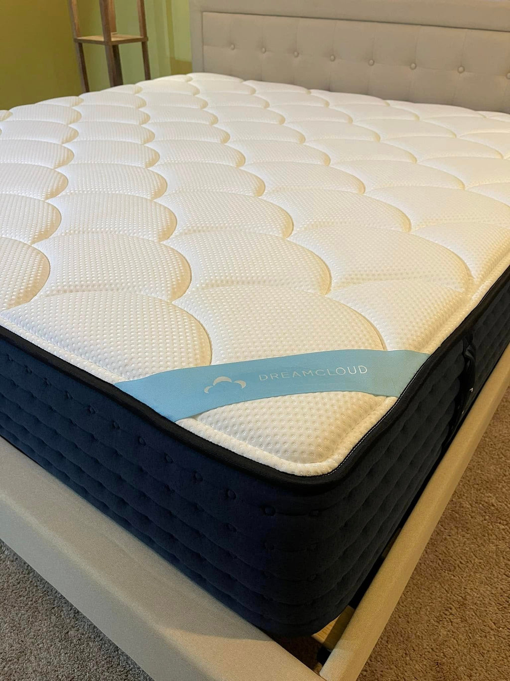 DreamCloud Premier King, side