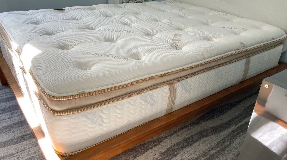 Saatva HD King mattress