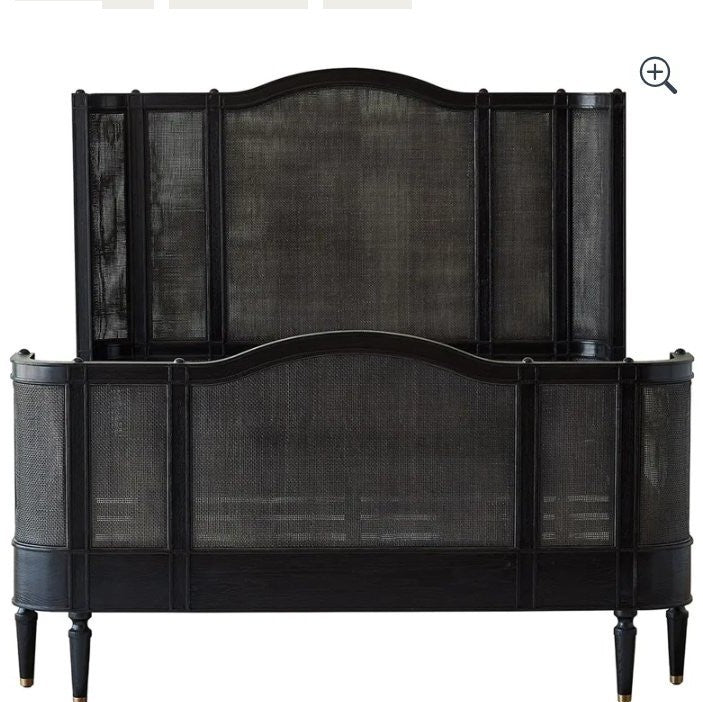 Solene King bed, front view (manufacturer photo)